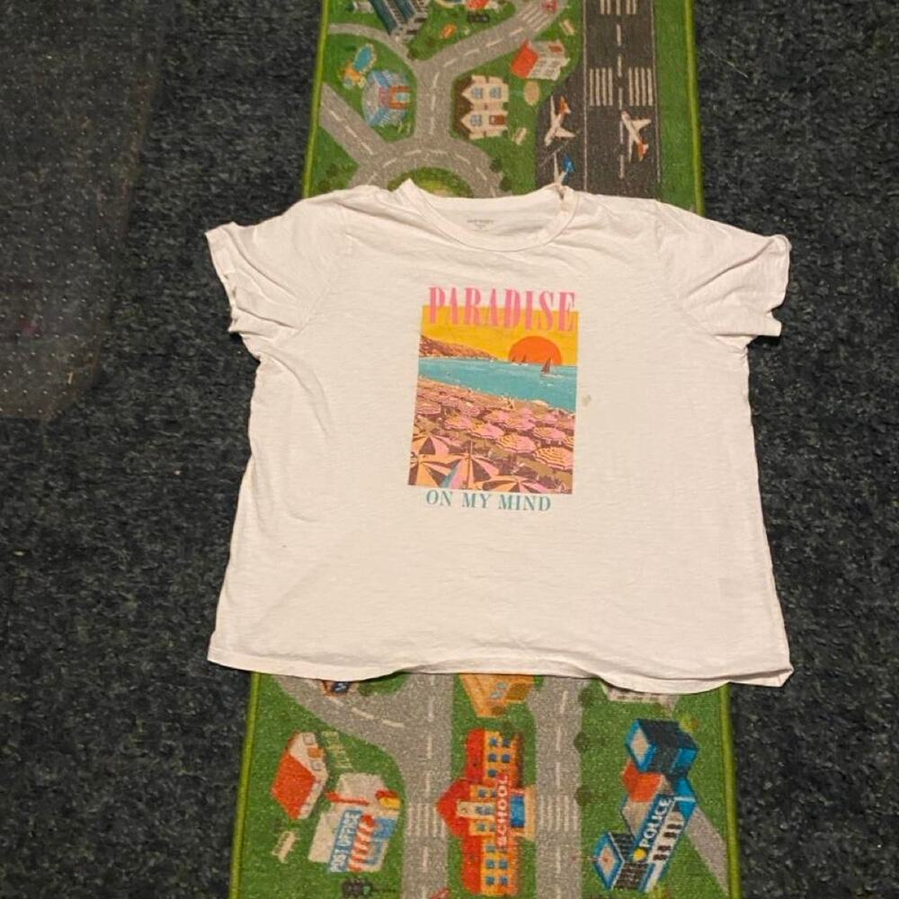 Old Navy Graphic Tshirt